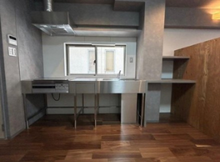 アルス四条室町D-style|お手入れのしやすいIHコンロ♪おしゃれなシステムキッチンで、お料理もはかどりそう♪