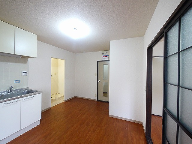 ハイツ光の居間・リビング