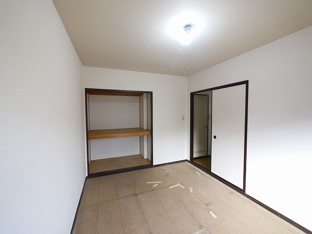 ハイツ光の和室