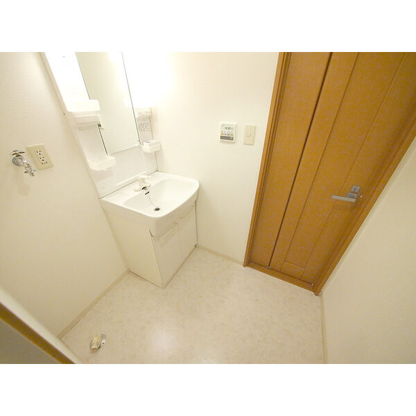 ベルガーデン伊織の洗面所