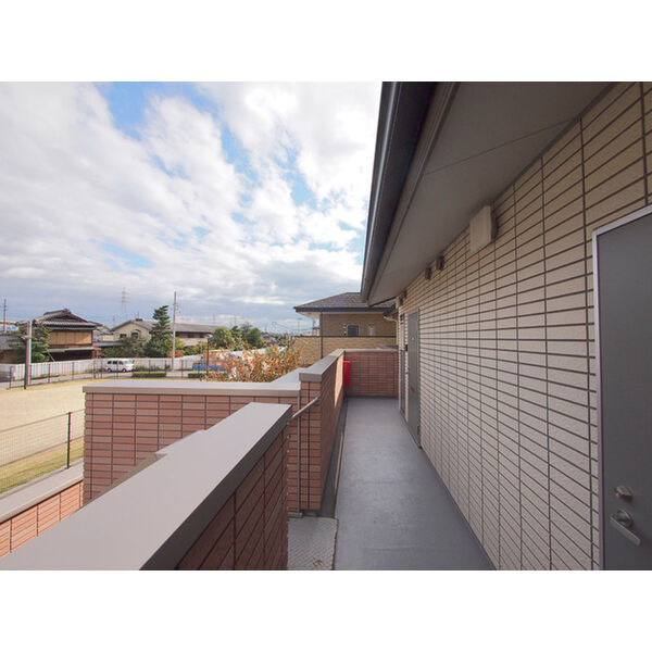 ベルガーデン伊織のエントランス