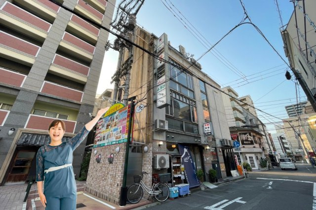 アドレスビルの外観