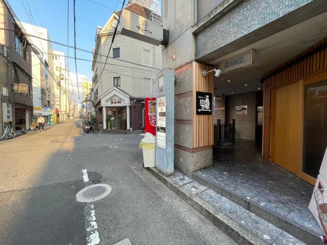 アドレスビルのエントランス