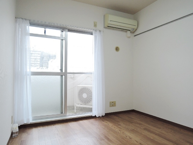 ＴＯＰ川口第一の居間・リビング|別号室の参考写真です。