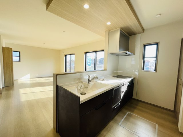 【キッチン】 | 熊谷市末広　新築戸建　フェリディアガーデン　10号棟