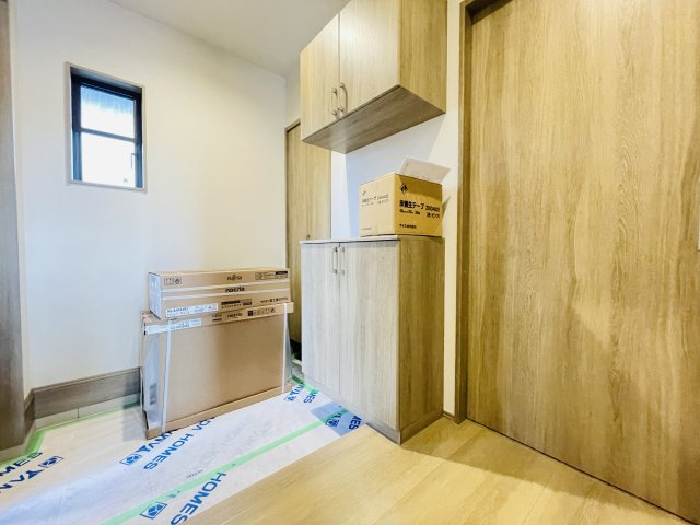 【玄関】 | 熊谷市末広　新築戸建　フェリディアガーデン　10号棟