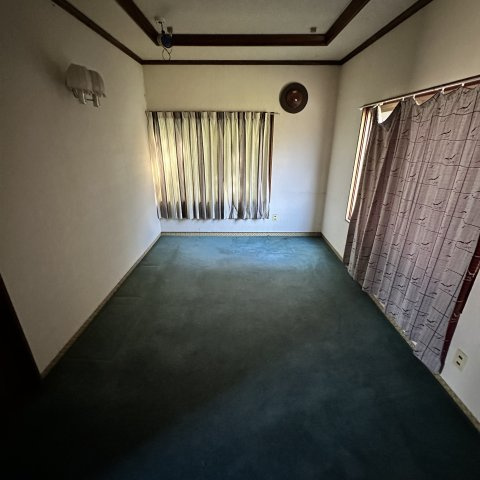 室蘭市母恋南町5丁目32-1戸建の洋室