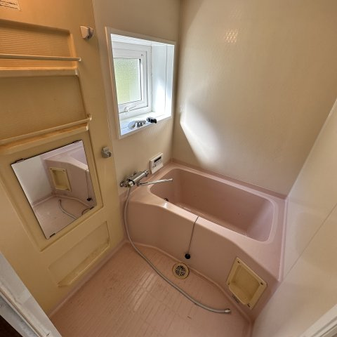 室蘭市母恋南町5丁目32-1戸建の浴室