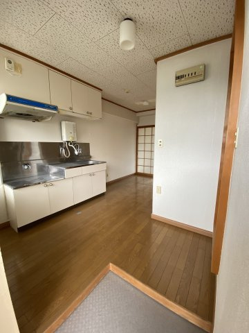 ハイツ藤江の玄関|玄関は段差が小さいです。