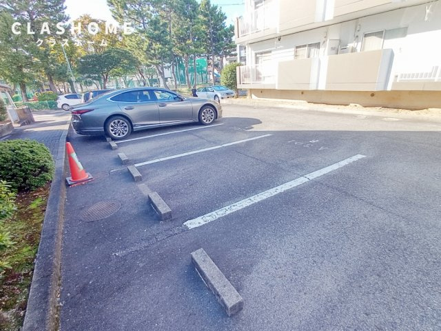 パープルシャトーB棟　　　刈谷市の賃貸ならクラスホーム刈谷店の駐車場