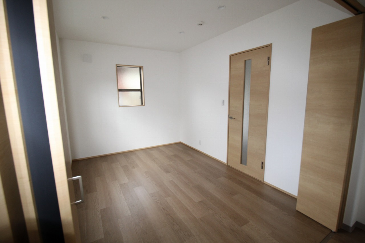 神田　中古戸建　（未入居物件）の洋室|1Ｆ　6.0帖