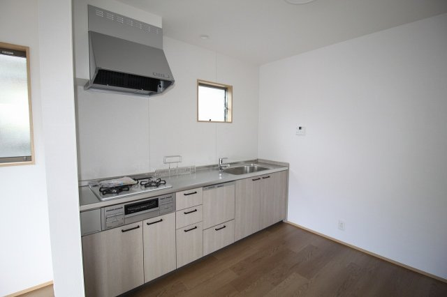 神田　中古戸建　（未入居物件）のキッチン|2Ｆ　ＬＤＫ　13.0帖