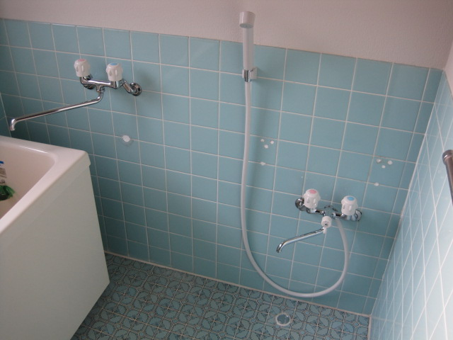 安永アパートの浴室