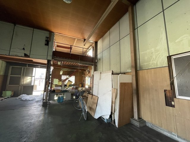 【ロビー】 | 木曽川町里小牧倉庫