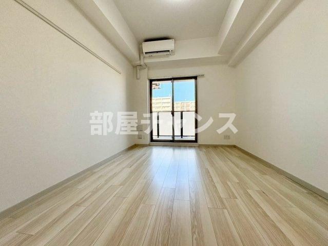 エステムコート名古屋鶴舞シエルの居間・リビング