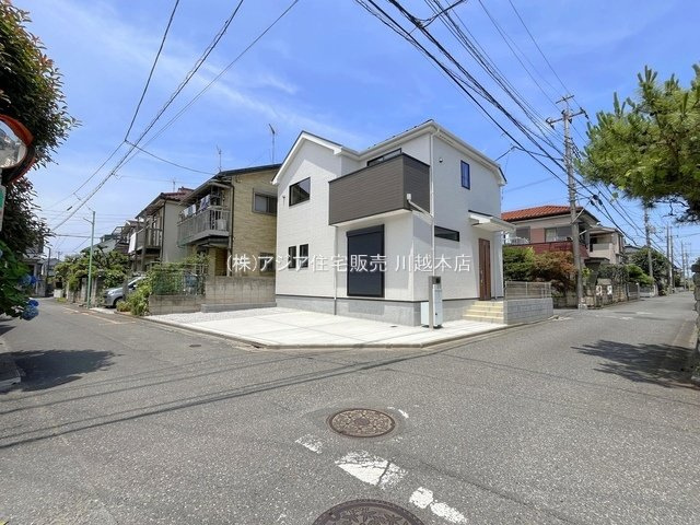 川越市大字砂の新築一戸建の前面道路含む現地写真|三方角地　北側 4.0ｍ市道/東側 4.0ｍ市道/南側 4.0ｍ市道