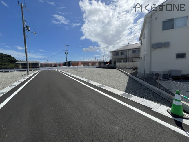 【前面道路含む現地写真】 | Ts-land龍野町末政Ⅲ／28区画 | 分譲地全体の写真です