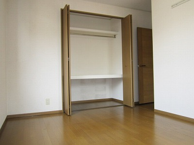 エクセルの収納|同タイプの別部屋です。