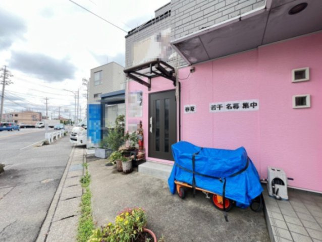 刈谷市半城土貸店舗の外観