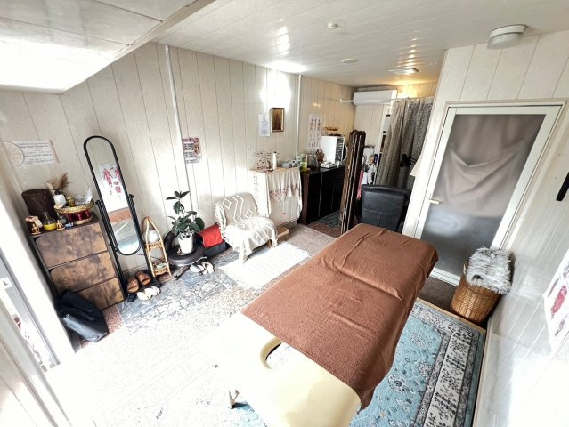 刈谷市半城土貸店舗の内装