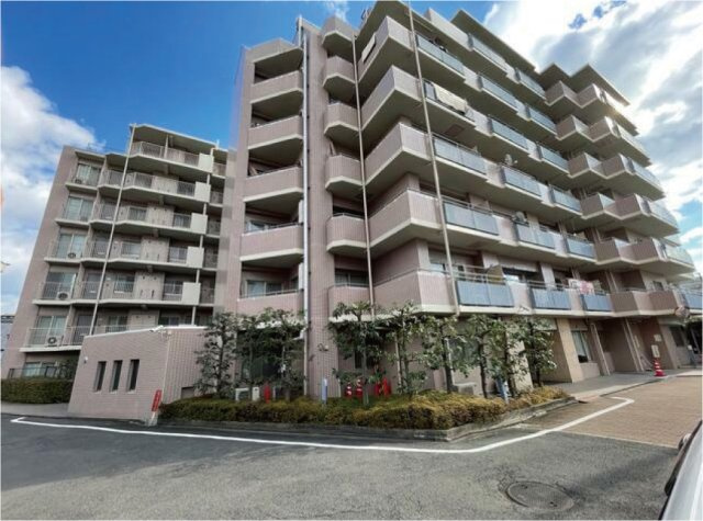 ユニロイヤル四条大宮の外観