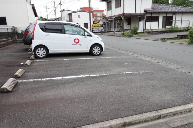 K・ブロッサムの駐車場|駐車スペースもあります☆