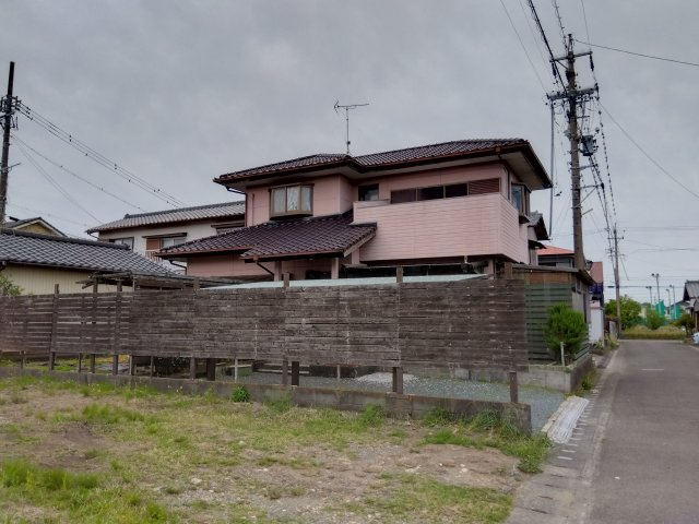 売中古戸建　榛原郡吉田町住吉の外観|建物裏手にこじんまりとしたした畑があります。家庭菜園が楽しめます。