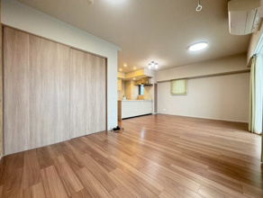 【居間・リビング】