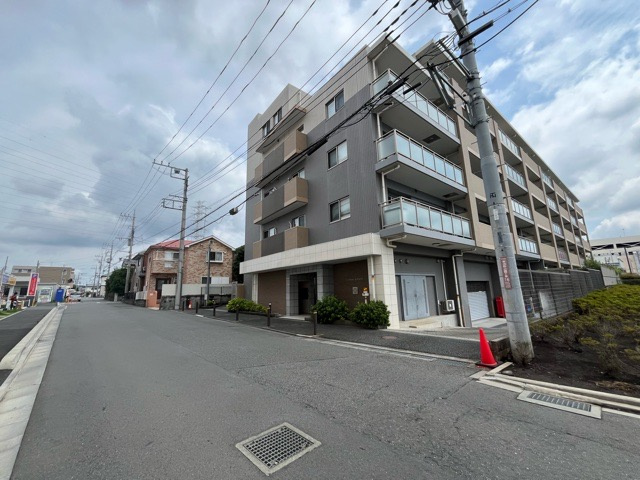 【外観】 | センチュリー古淵 | マンションの外観は非常に重要なポイントです！外観の善し悪しは資産価値に大きな影響を与えます。外観のいいマンションを購入することで、高値で売却がしやすく、買い手が見つかりやすいというメリットがあります。