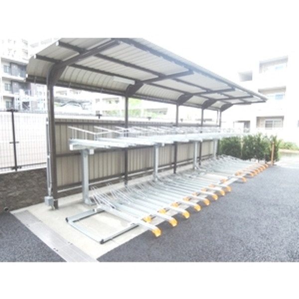 サプール津田沼の駐車場