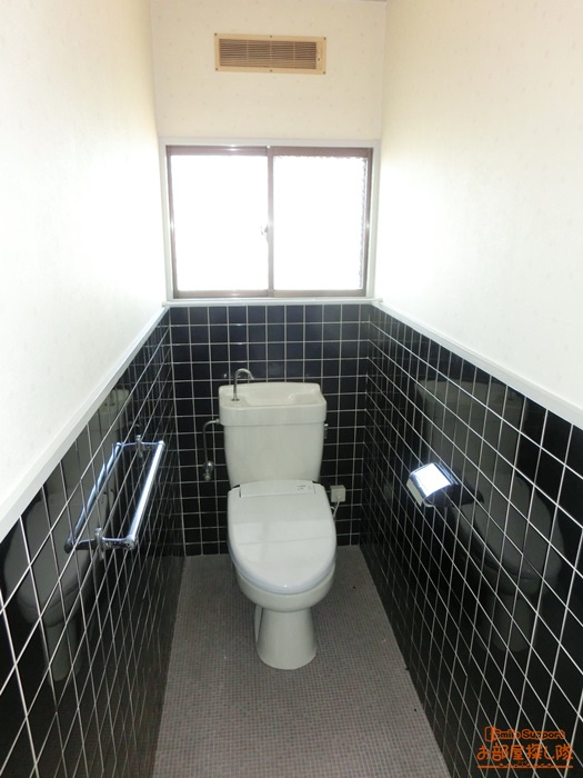 久留米市津福本町の一戸建てのトイレ