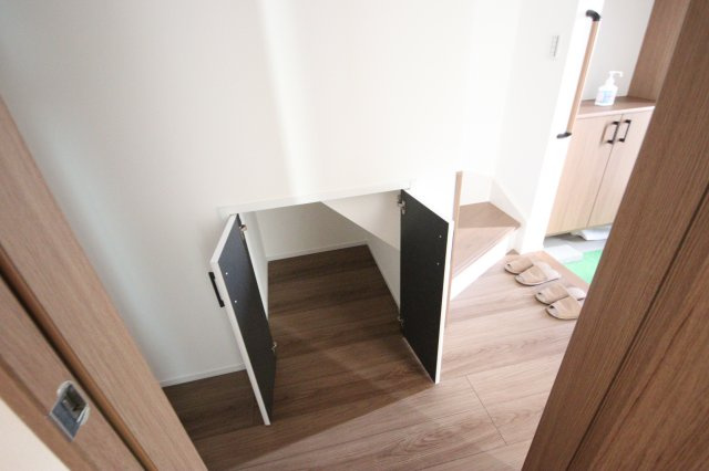 【収納】 | 《仲介手数料無料》南区大字広ヶ谷戸557-9(R号棟)新築一戸建 | 撮影日 3025年6月2日 16:00 晴れ