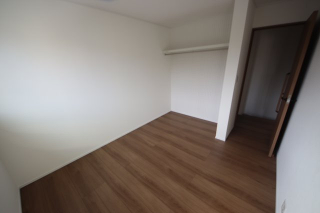 【洋室】 | 《仲介手数料無料》南区大字広ヶ谷戸557-9(R号棟)新築一戸建 | 撮影日 3025年6月2日 16:00 晴れ