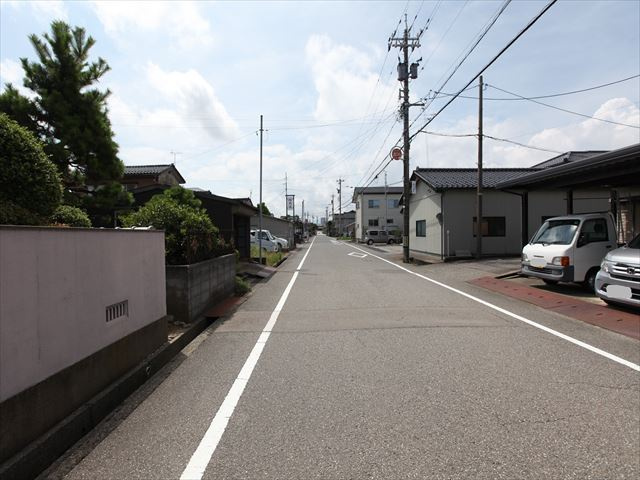 【前面道路含む現地写真】の画像