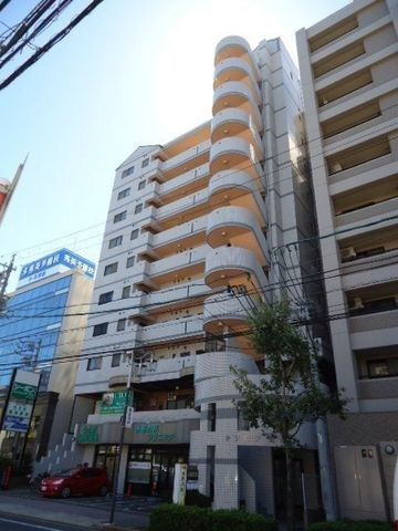 サンピア植田の外観
