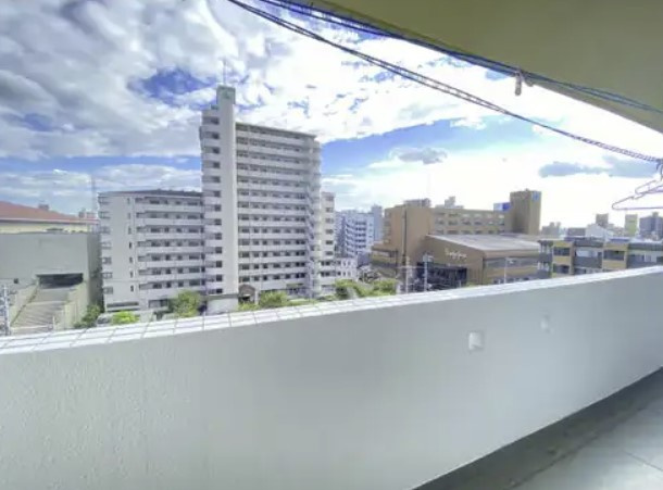 サンピア植田のバルコニー