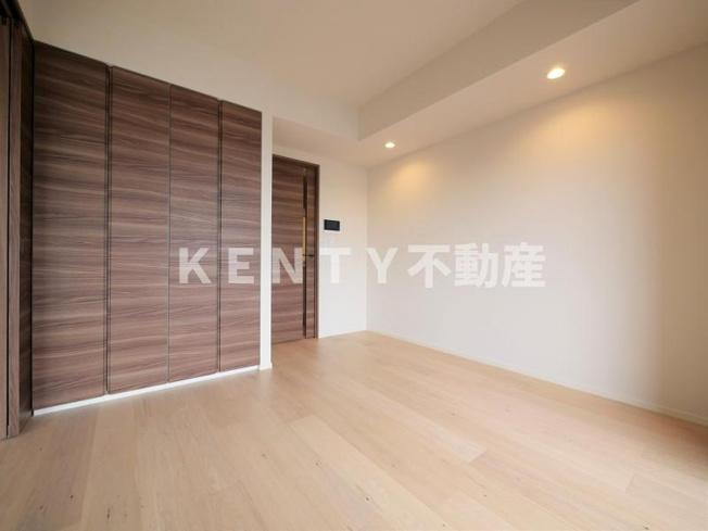 【寝室】 | セジョリ鵜の木 | 使い勝手のいい寝室です