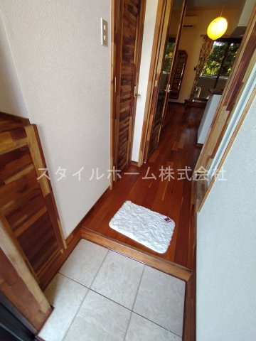 【玄関】 | セザンヌ福江 | 別部屋写真です。