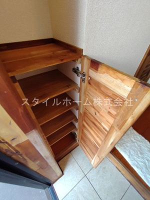 【収納】 | セザンヌ福江 | 別部屋写真です。