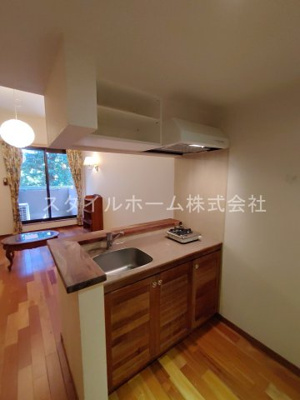 【キッチン】 | セザンヌ福江 | 別部屋写真です。