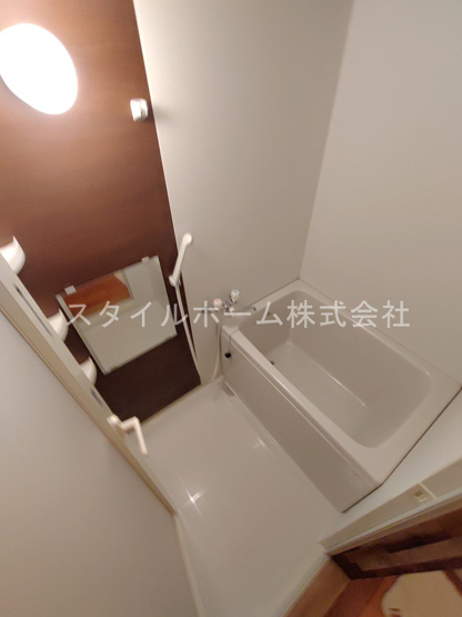 【浴室】 | セザンヌ福江 | 別部屋写真です。