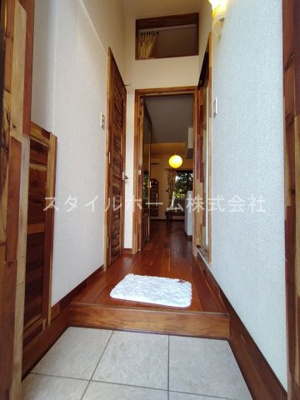 【玄関】 | セザンヌ福江 | 別部屋写真です。
