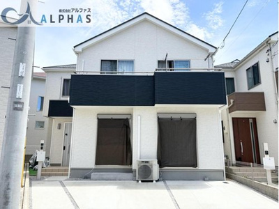 【外観】 | 明石市大久保町松陰　築浅一戸建て | 並列2台可能♪※車種によります