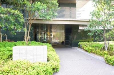 シティタワー大阪福島のエントランス