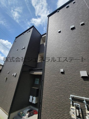 ジーメゾン寝屋川秦町アリビオの外観