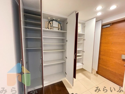 【玄関】 | レザンドール東山元町