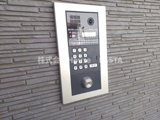 ワコーレヴィータ神戸駅WESTのエントランス