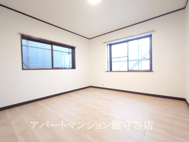 ハイツデュエットの洋室