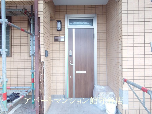 ハイツデュエットのエントランス