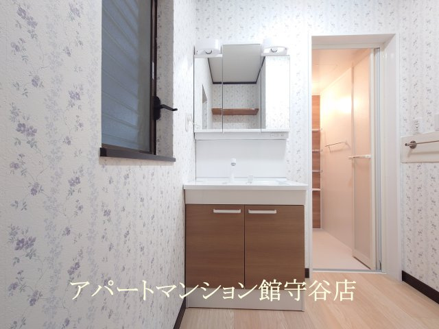 ハイツデュエットの独立洗面台